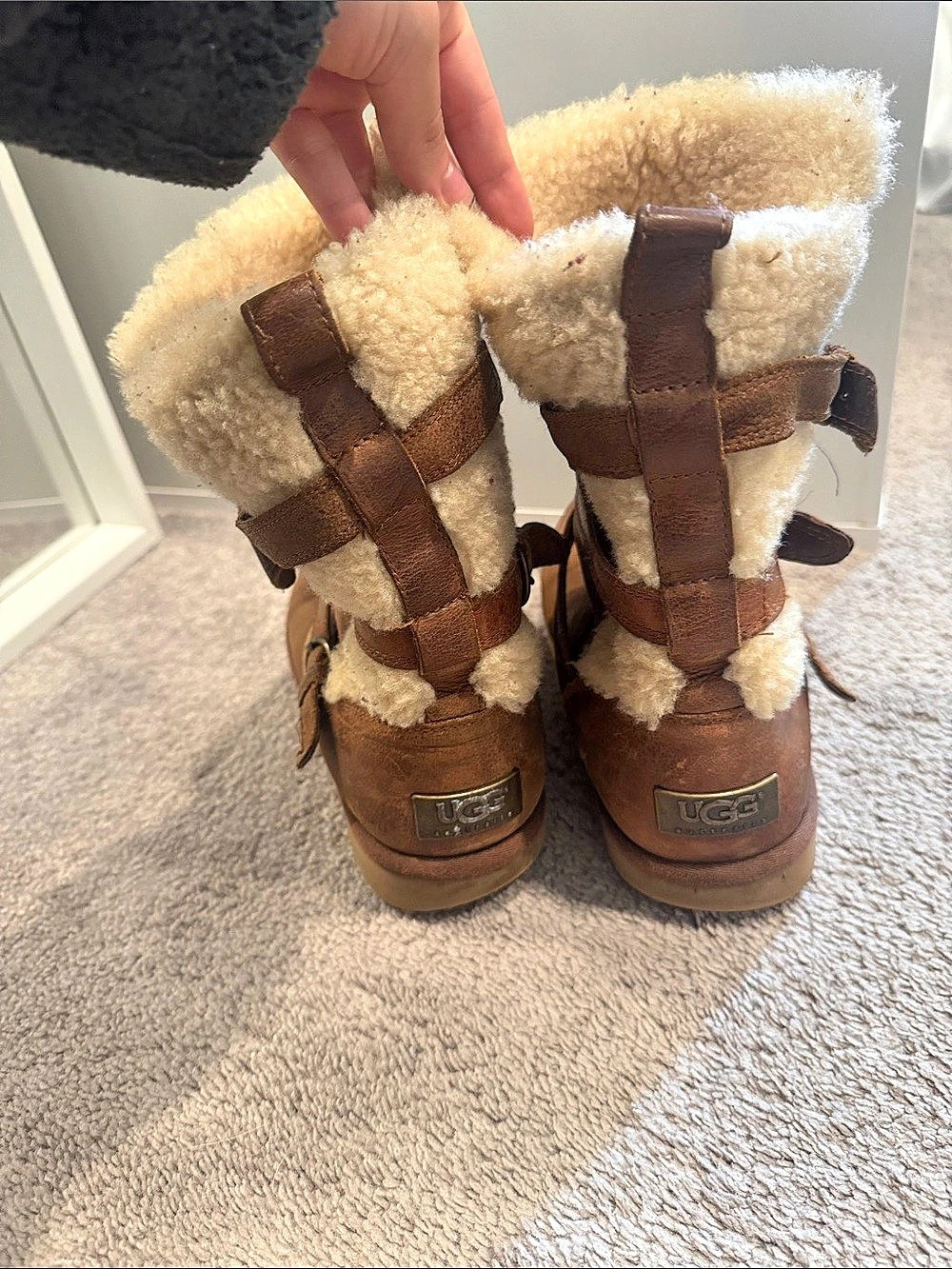 uGg Brown REAL leather boots